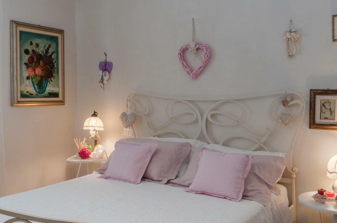 Tre Civette Sul Como Bed & Breakfast Марина ди Маса Екстериор снимка